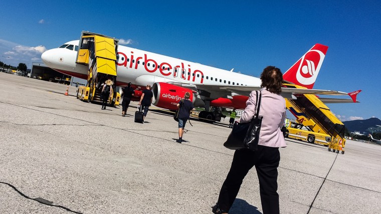 Flughafen, Salzburg, Österreich, Flugzeug, Airbus, Airbus 319, Vorfeld, Boarding