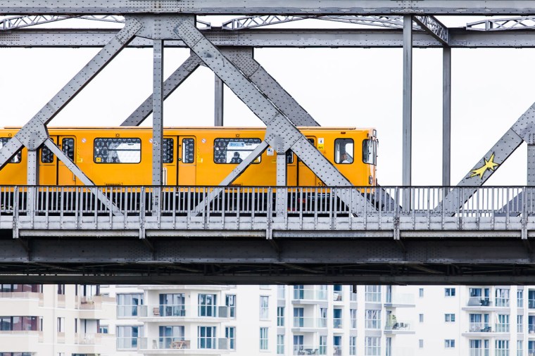 U-Bahn, Gleisdreieck, Brücke, Geländer, Berlin