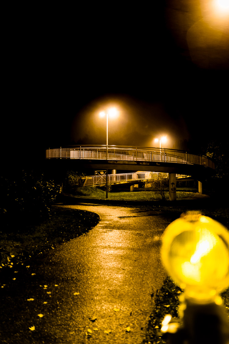 Brücke, Fußgänger, Baustelle, Nacht