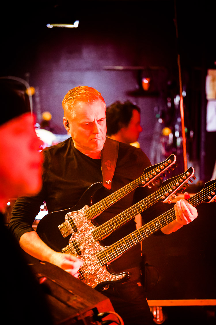 Gitarrist, Ingo Hampf, Subway to Sally, Bühne, Rpckband, Soundcheck